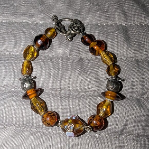 $3 with Bundle ~ Amber & Brown Artisan Glass Beaded Bracelet 4700 - Picture 1 of 3